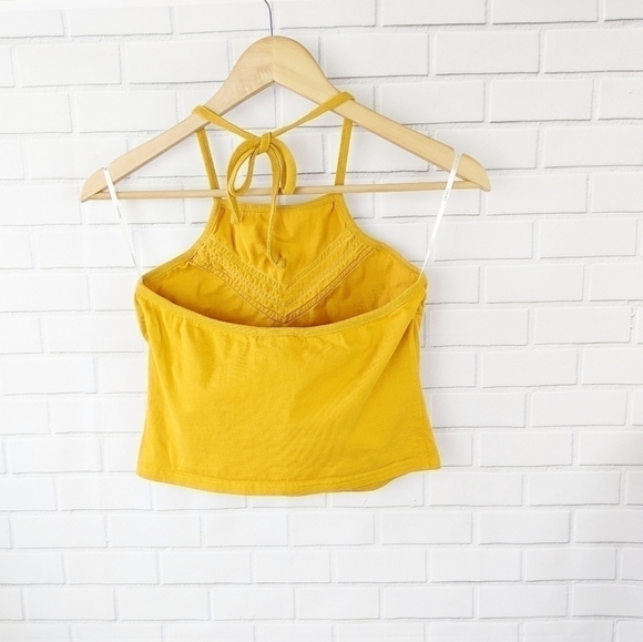 Forever 21 Yellow Chevron Halter Top Women's Medium - Picture 3 of 5